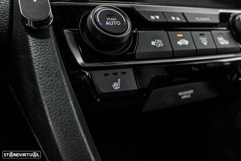 Honda Civic 1.0 i-VTEC Elegance Navi CVT - 11