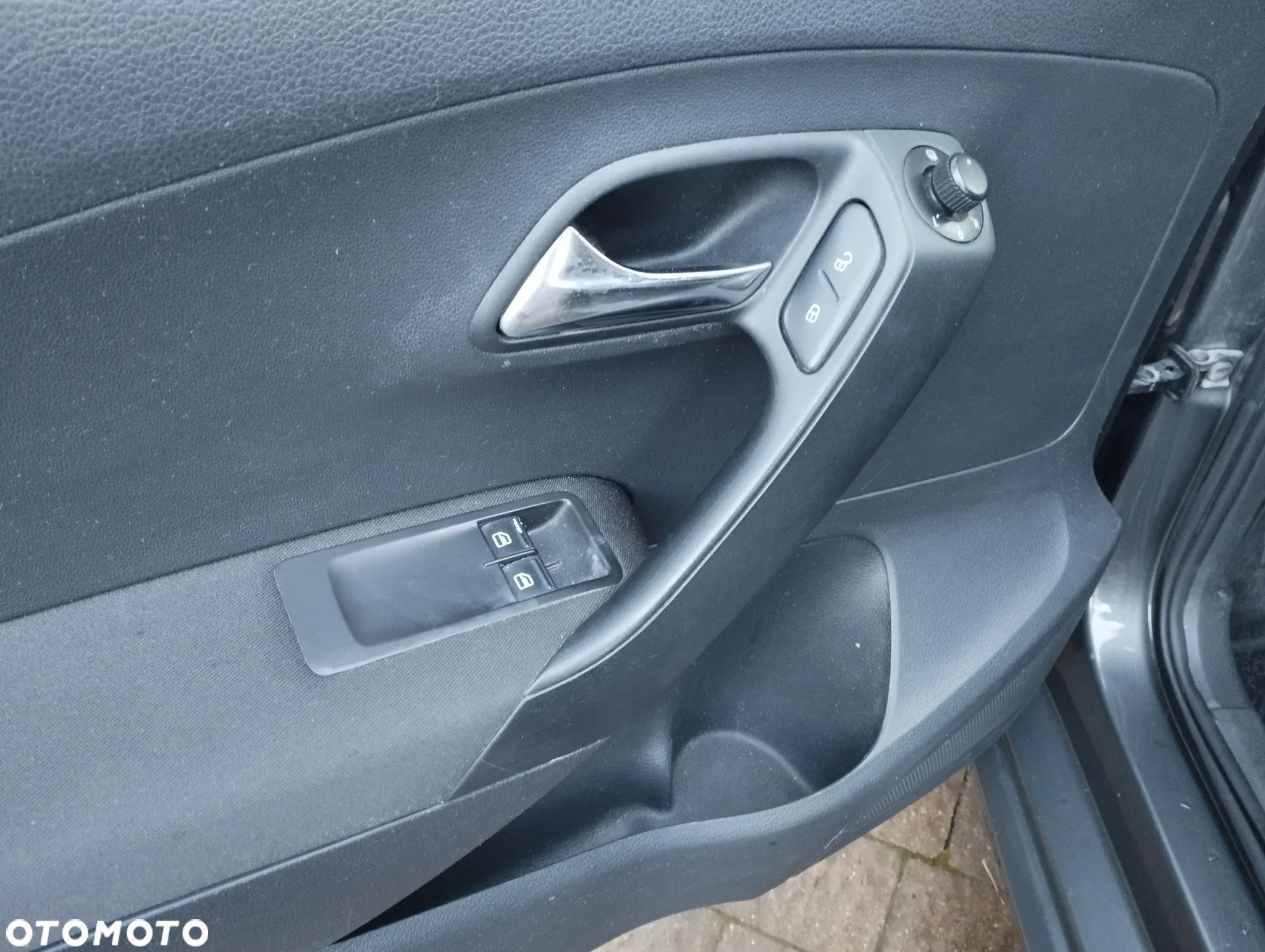 Volkswagen Polo 1.6 TDI Trendline - 8