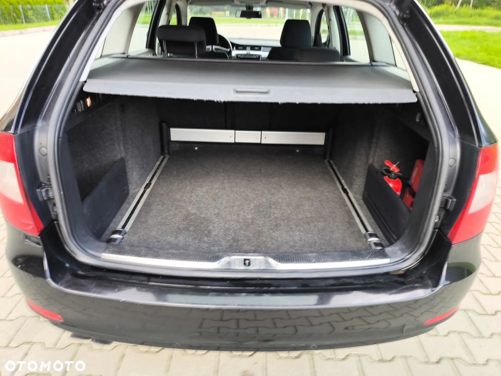 Skoda Superb 2.0 TDI Ambition - 14