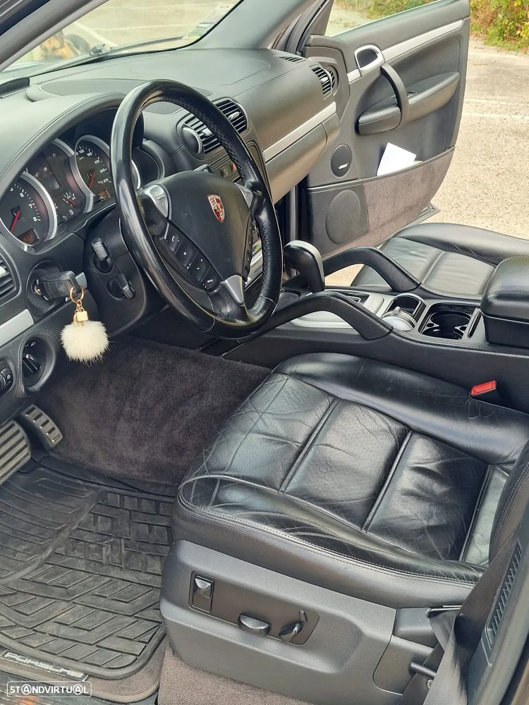 Porsche Cayenne S Tiptronic - 10