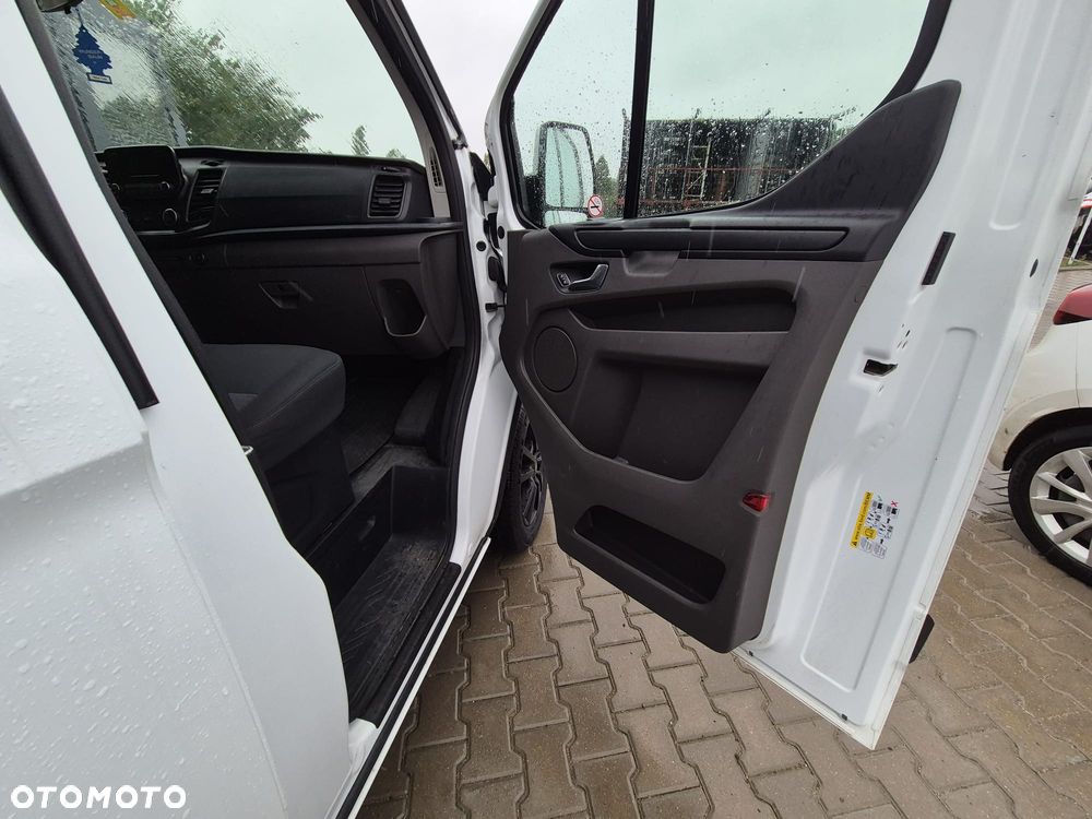 Ford Transit Custom Kombi-Van 320 L2H1 Trend - 24