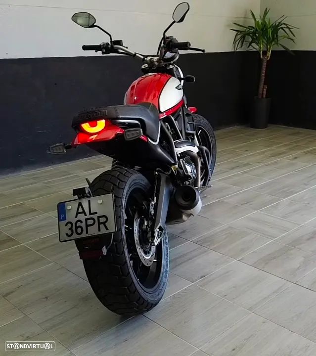 Ducati Scrambler Icon Red - 10