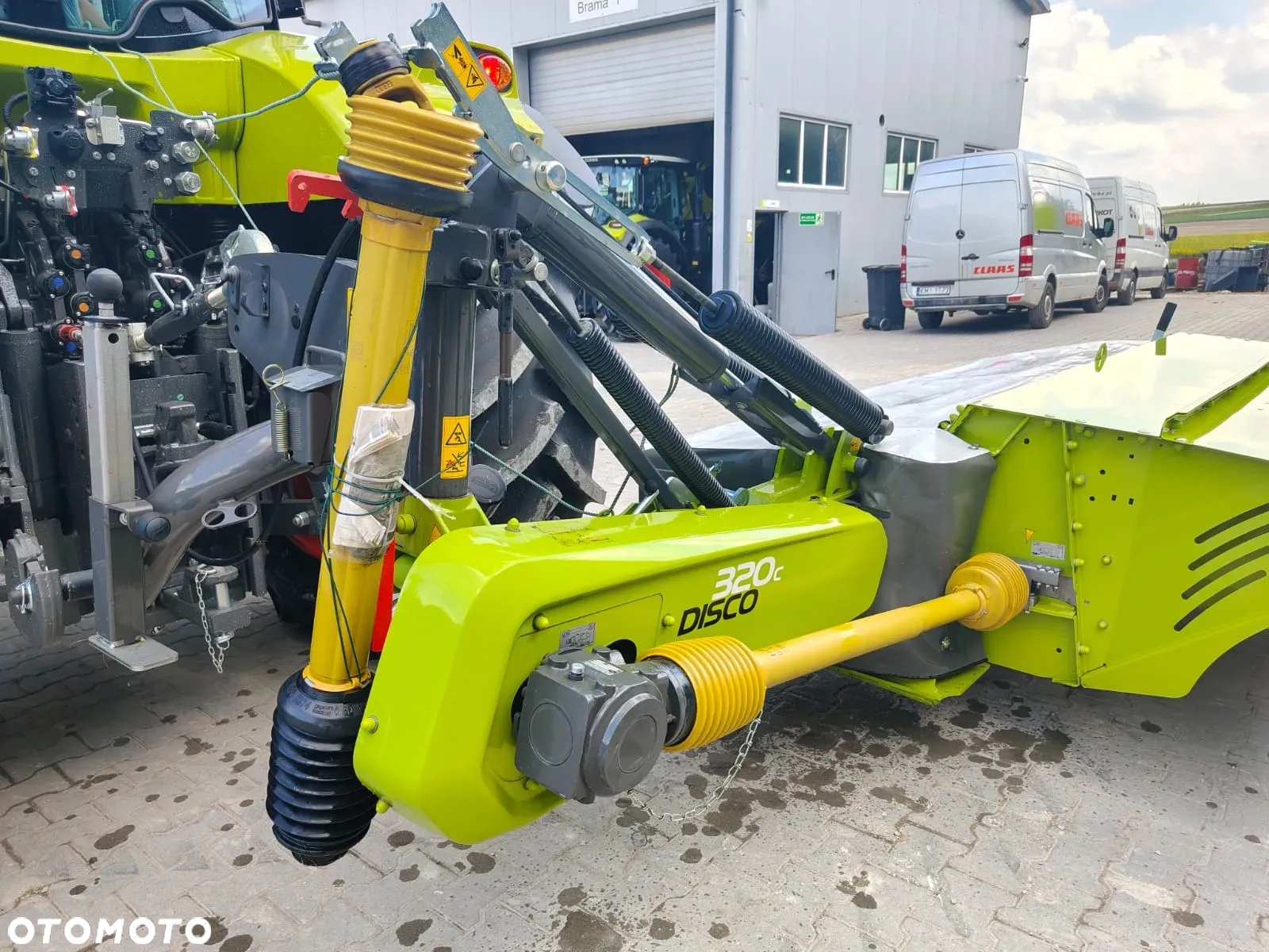 Claas DISCO 320C - 4