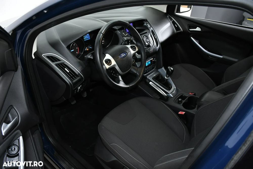 Ford Focus 1.6 TDCI DPF Trend - 6