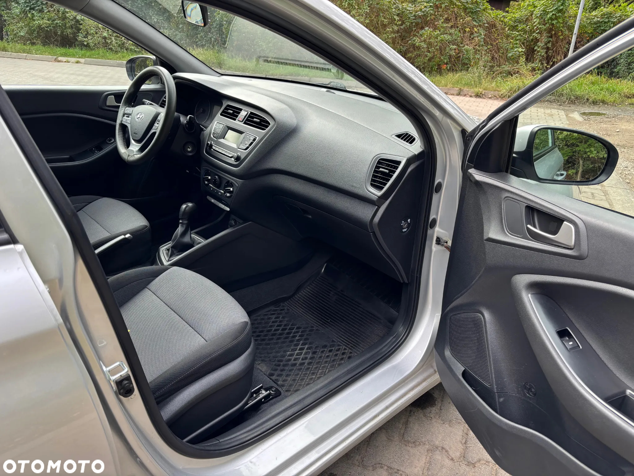 Hyundai i20 1.2 BlueDrive Classic + - 10