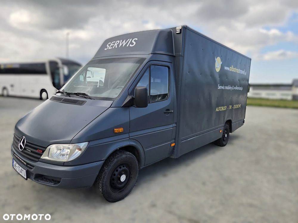Mercedes-Benz Sprinter - 4