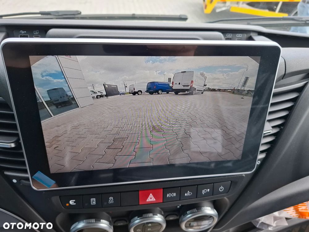 Iveco Z WINDĄ W SUPER CENIE CZEKA NA CIEBIE!!!!!!!!!!!!!! TWÓJ MOCNY PARTNER W BIZNESIE - 39
