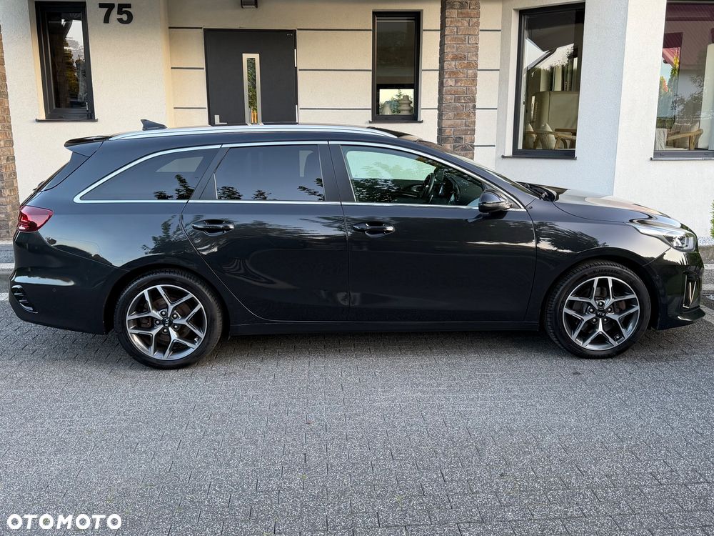 Kia Ceed 1.6 CRDi 136 ISG GT Line - 13