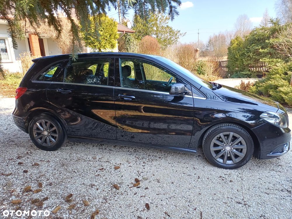 Mercedes-Benz Klasa B 180 CDI (BlueEFFICIENCY) 7G-DCT - 16