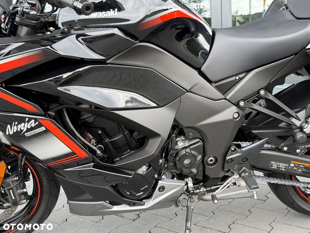 Kawasaki Ninja 1000 SX - 33