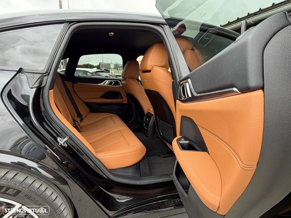 BMW i4 eDrive40 Pack Desportivo M - 37