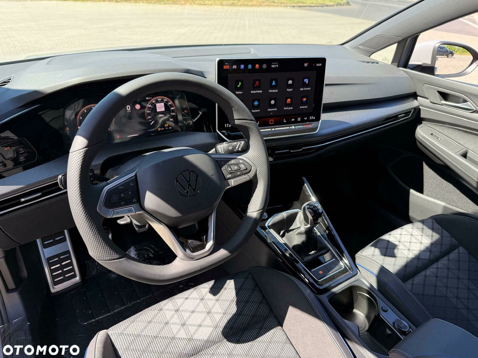 Volkswagen Golf - 12