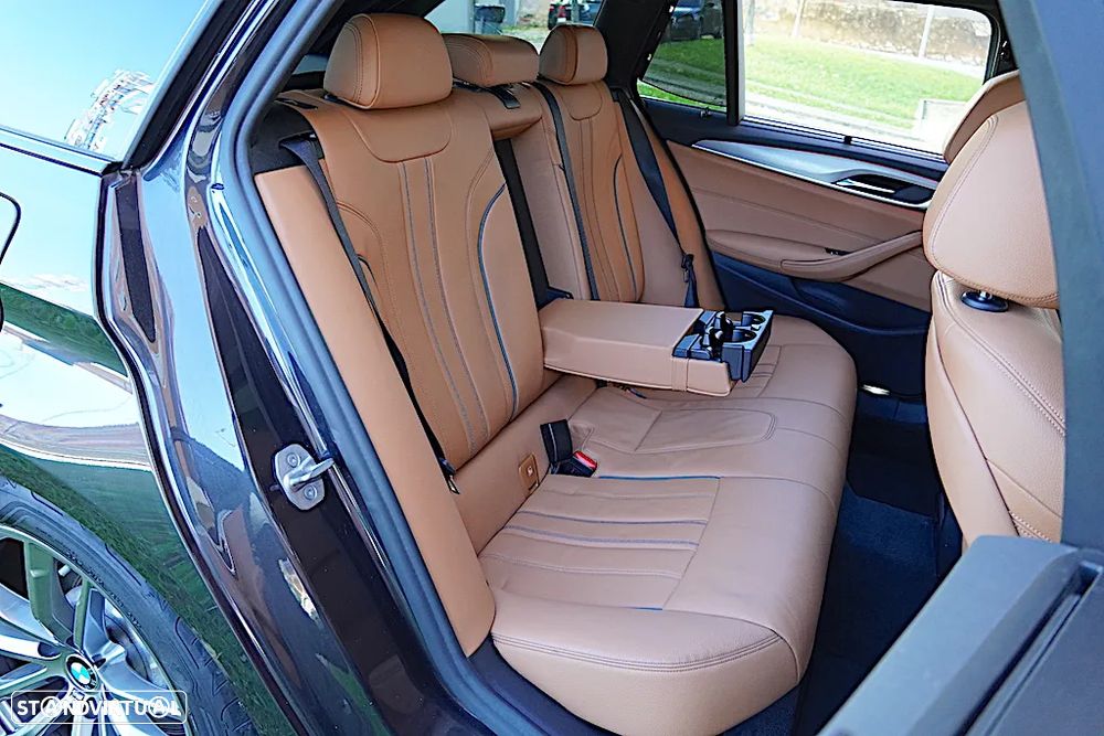 BMW 520 d Pack M Auto - 24