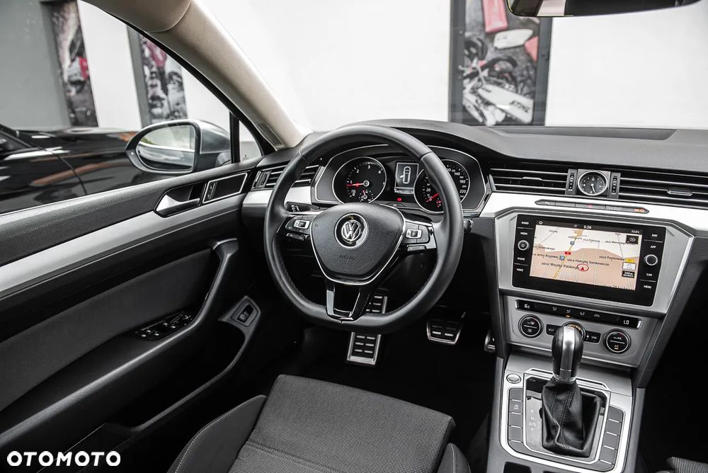 Volkswagen Passat Variant 1.6 TDI SCR DSG Business - 25