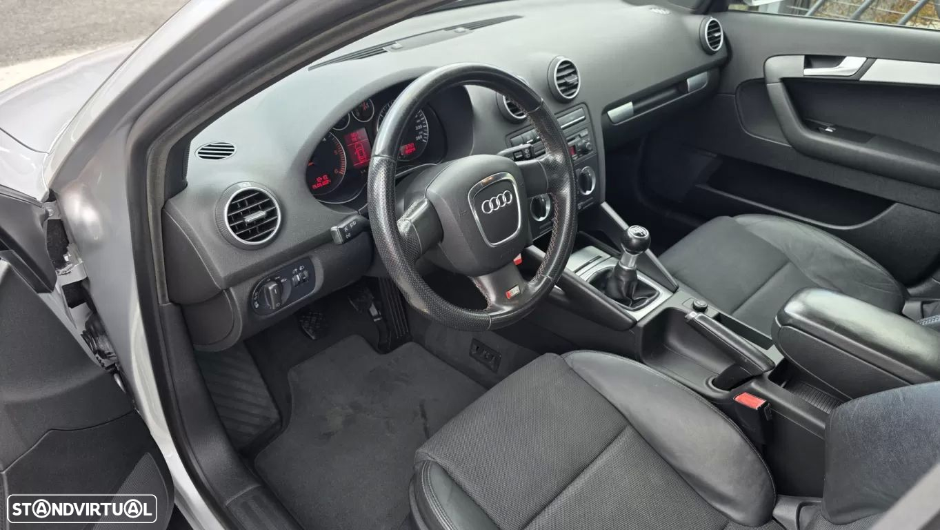 Audi A3 Sportback 2.0 TDi S-line - 27