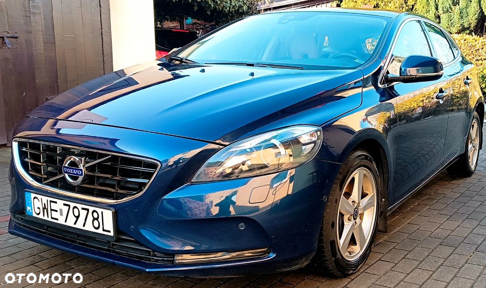 Volvo V40