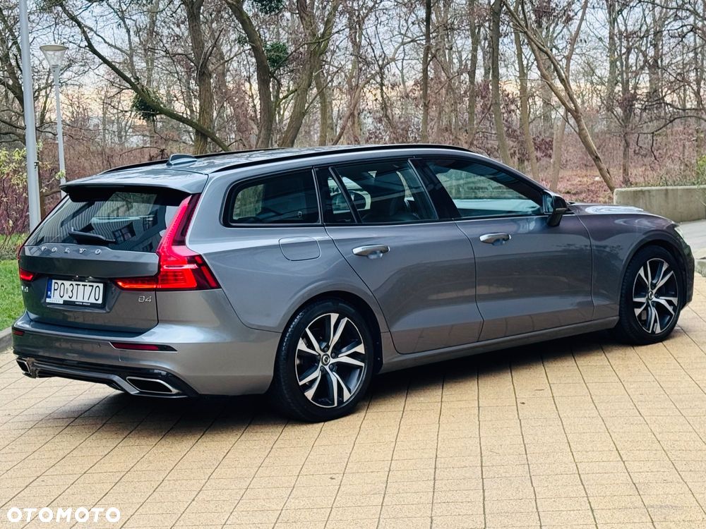 Volvo V60 D4 AWD R-Design - 14