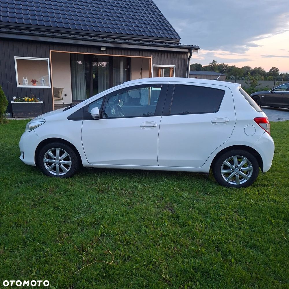 Toyota Yaris 1.4 D-4D Premium - 16