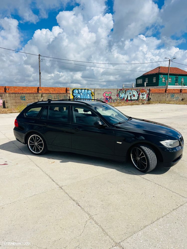 BMW 318 d Dynamic - 4