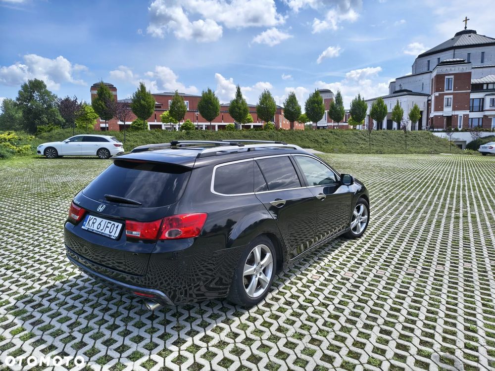 Honda Accord 2.0 Executive Nav - 5
