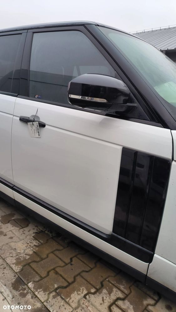Land Rover Range Rover L405 2014 4.4D FUJI WHITE 867 Drzwi prawe przednie - 1