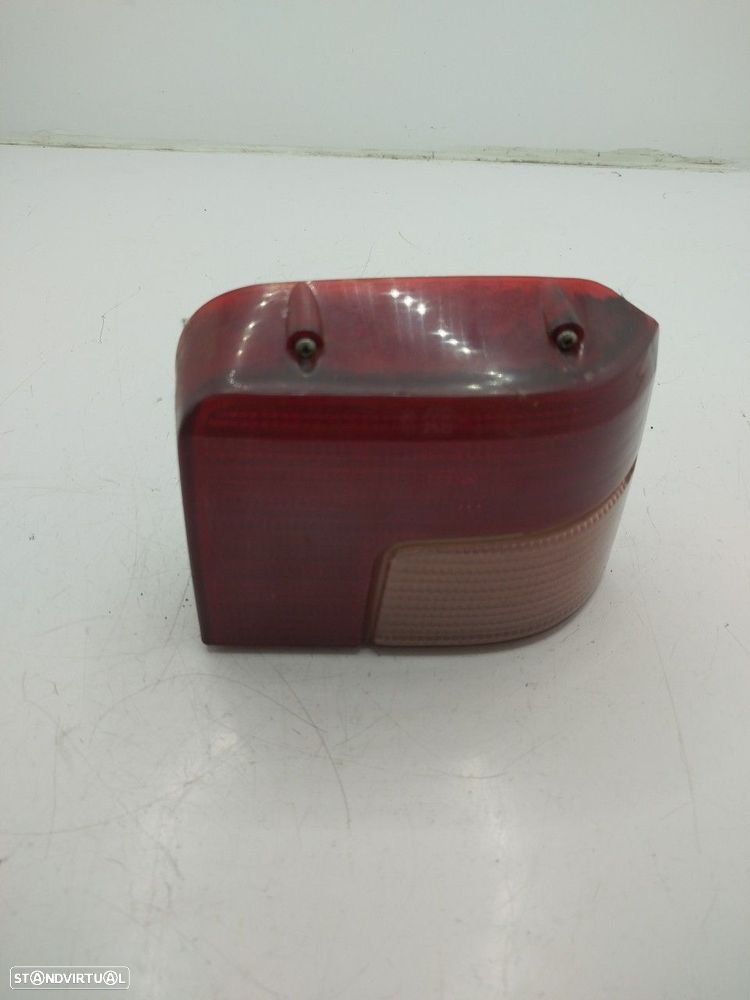 Farolim Stop Dto Peugeot 205 Ii (20A/C) - 2