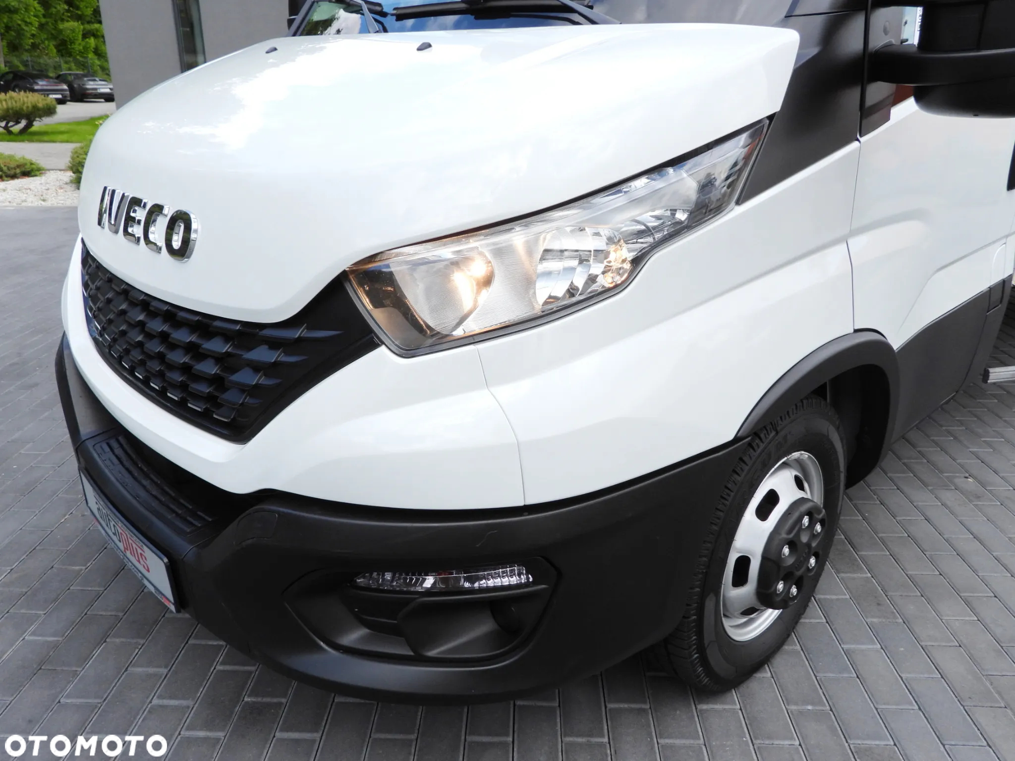 Iveco DAILY 35C16 KONTENER WINDA 8 PALET TEMPOMAT BLIŹNIACZE KOŁA KLIMATYZACJA 160KM [ 654837 ] - 20