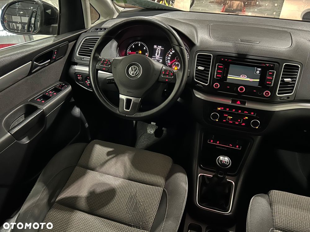 Volkswagen Sharan 2.0 TDI BlueMotion Technology Highline - 21