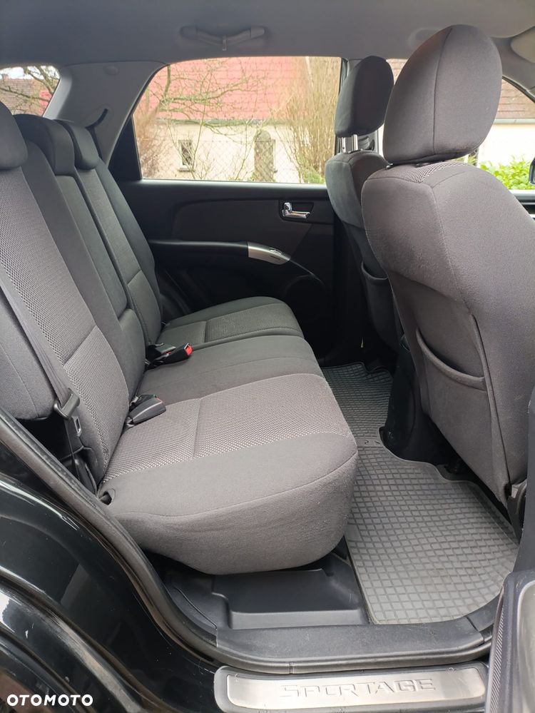 Kia Sportage 2.0 Tour - 4