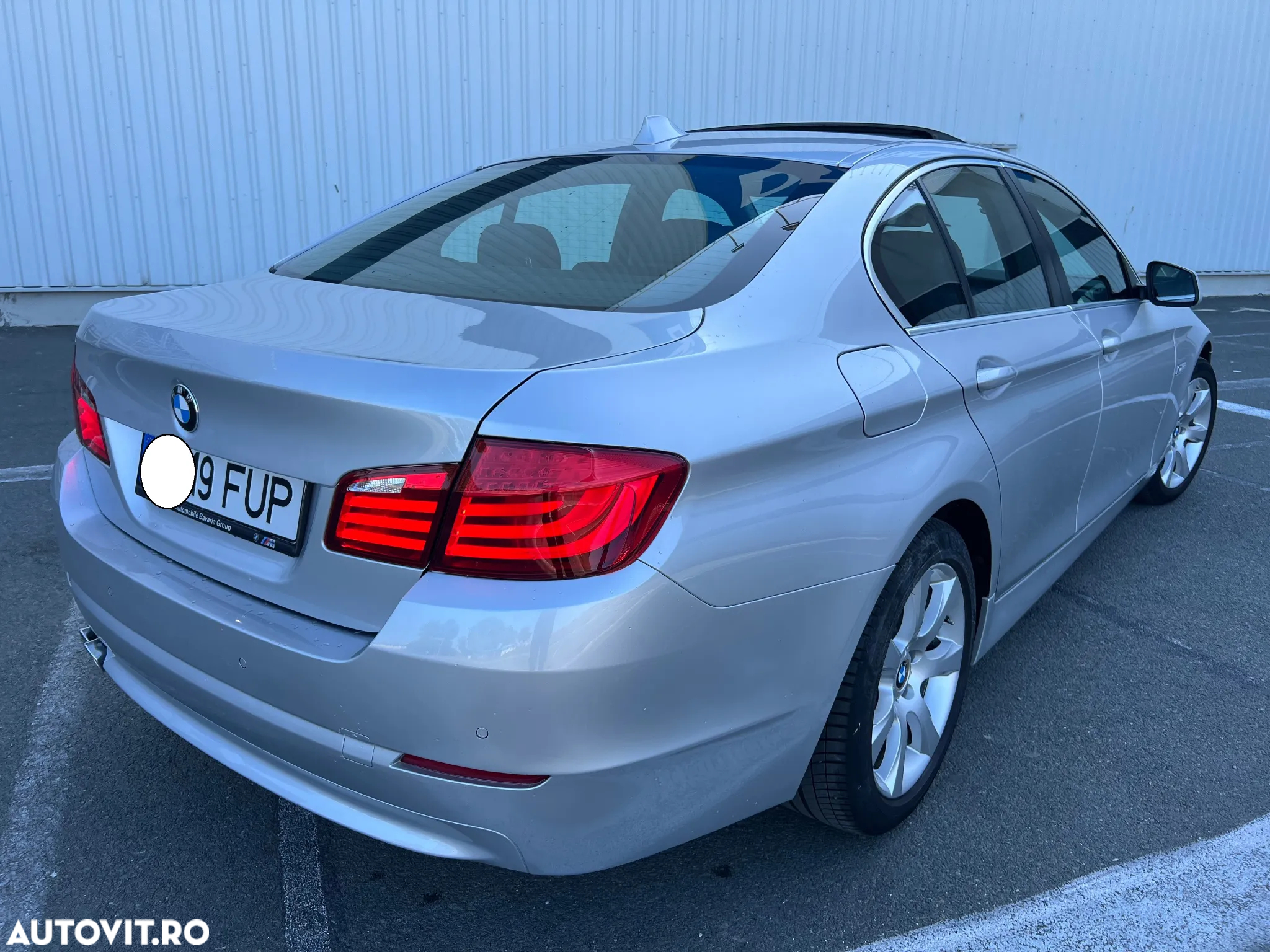 BMW Seria 5 520d - 4