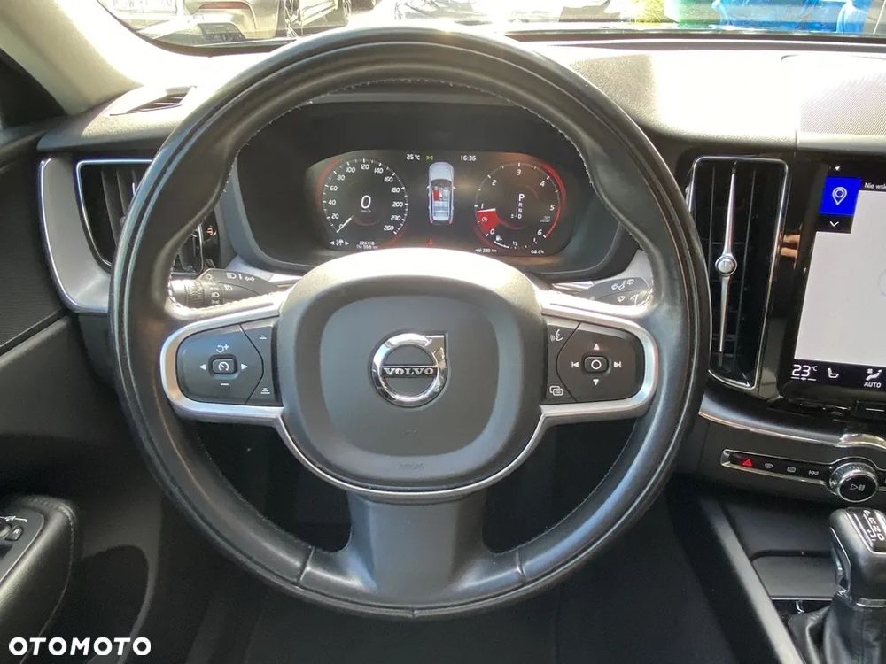 Volvo XC 60 D4 SCR Momentum - 29