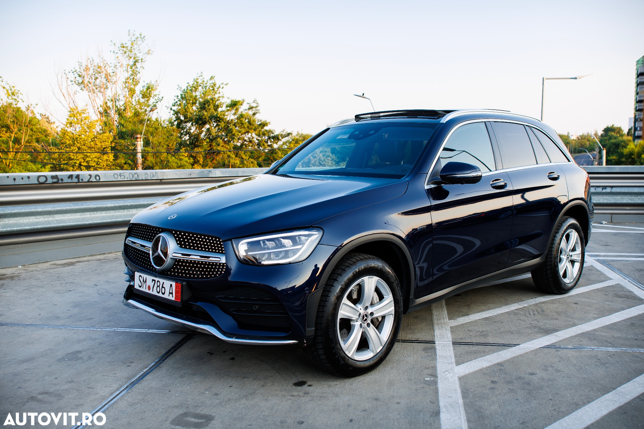 Mercedes-Benz GLC 300 de 4Matic 9G-TRONIC AMG Line - 5