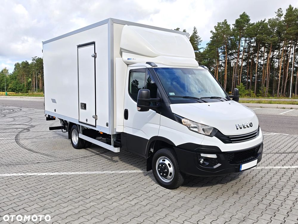 Iveco DAILY 3.0d 150KM** WINDA BAR 1000kg+UDT do 09.29r + STEROWANIE BEZPRZEWODOWE** Kontener 8-EuroPalet dł 425cm ** POLSKI SALON** 233 tyś KM** DMC do 3.5T kat.B** - 7