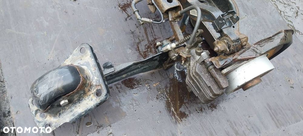 KOMPLETNE ZAWIESZENIE BELKA SANKI TYŁ VOLKSWAGEN GOLF VI HB 5D - 5