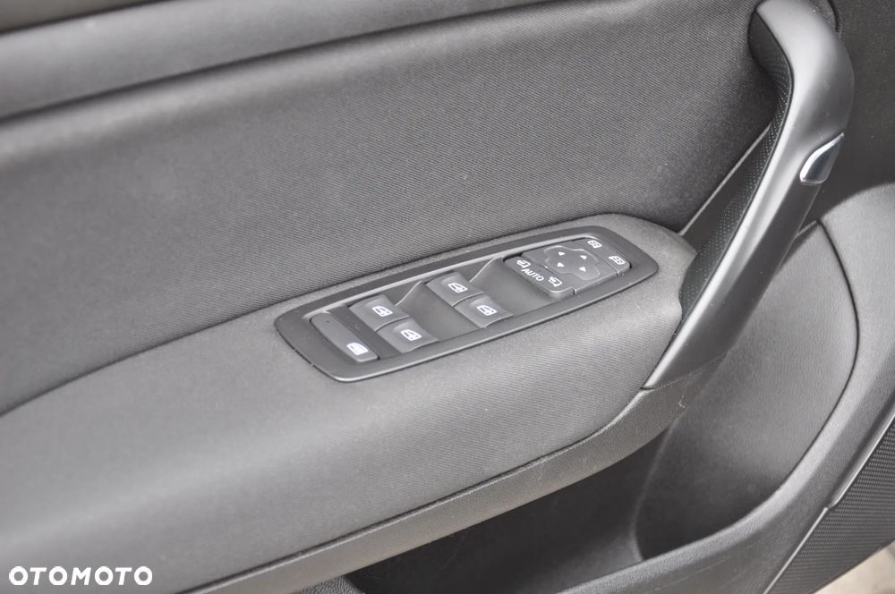 Renault Megane 1.6 SCe Life - 26