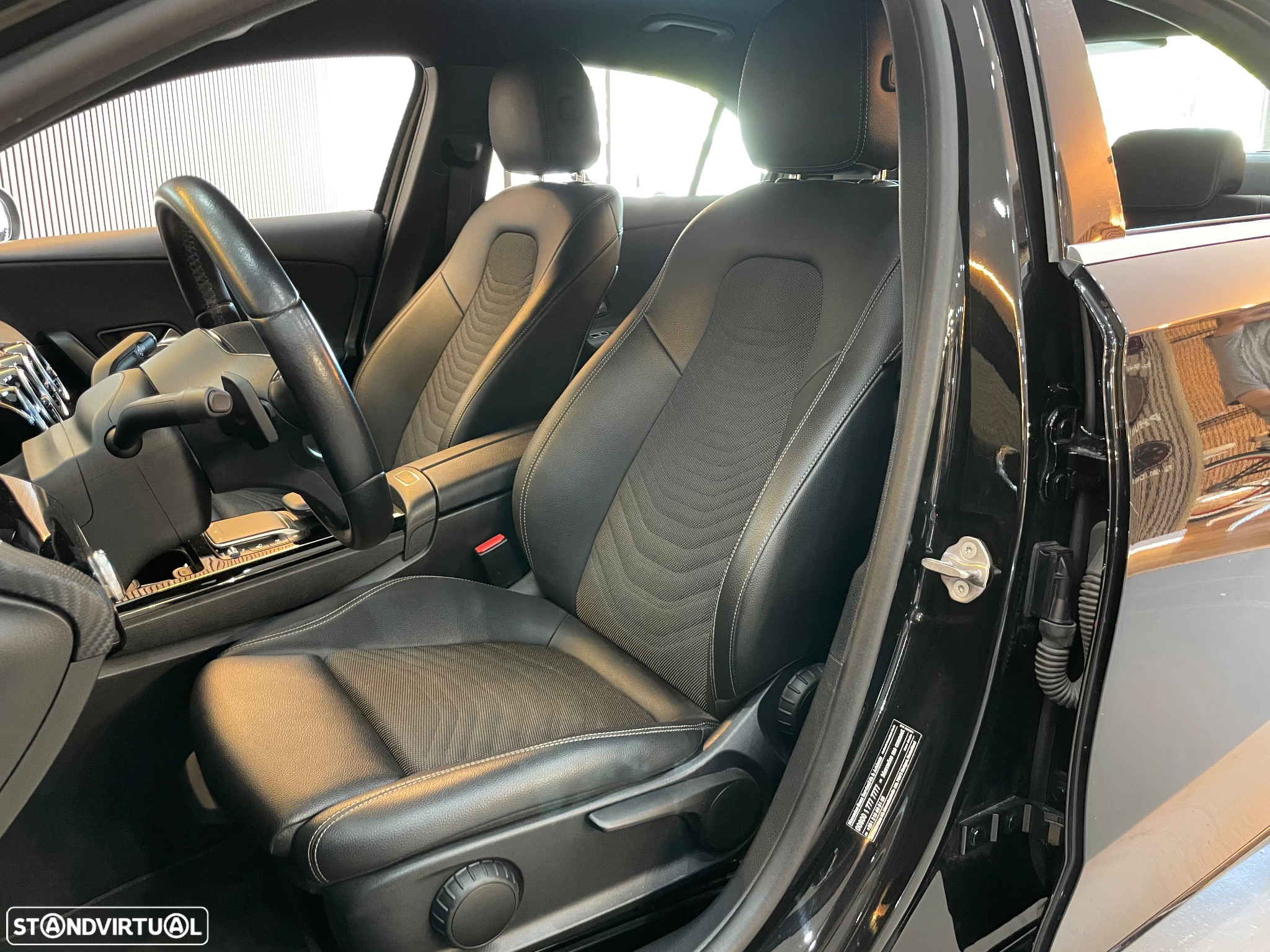 Mercedes-Benz A 250 Limousine e Style Plus - 3