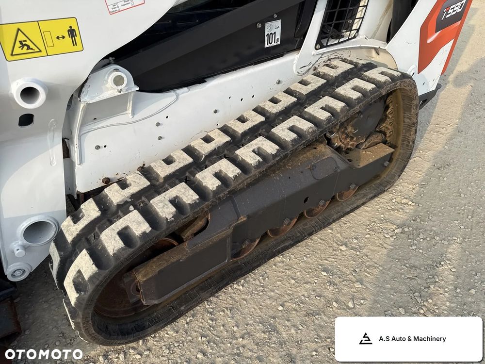 Bobcat T590 - 6