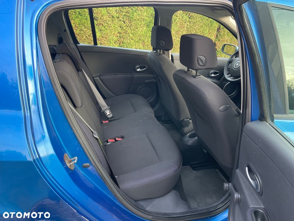 Renault Clio 1.2 16V 75 Dynamique - 8