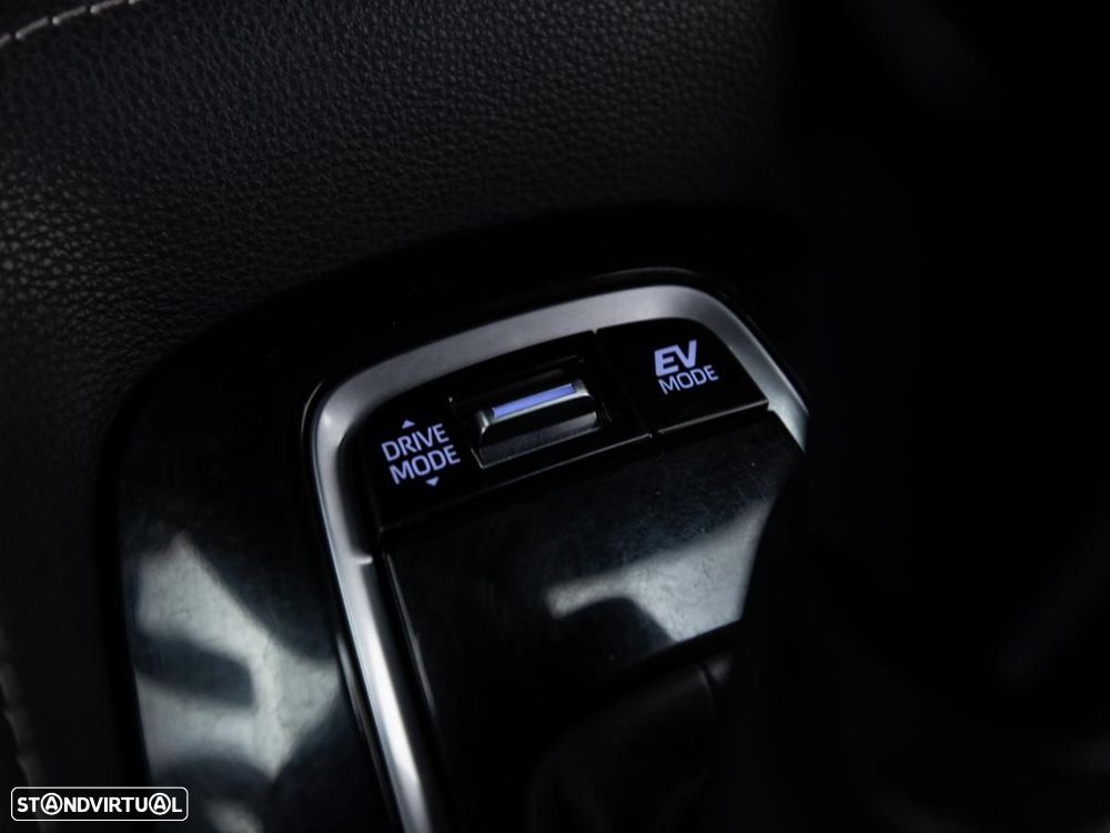 Toyota Corolla 1.8 Hybrid Comfort — fotografia 14