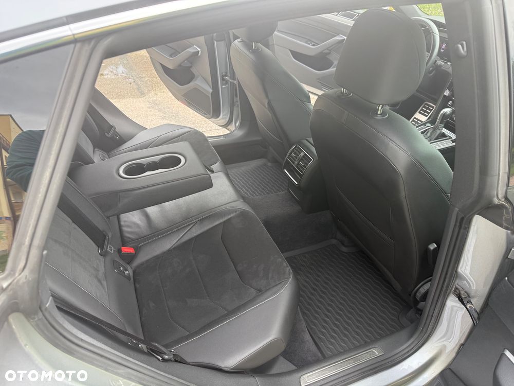 Volkswagen Arteon 2.0 TDI Bi-Turbo SCR 4Mot R-Line Edition DSG - 11