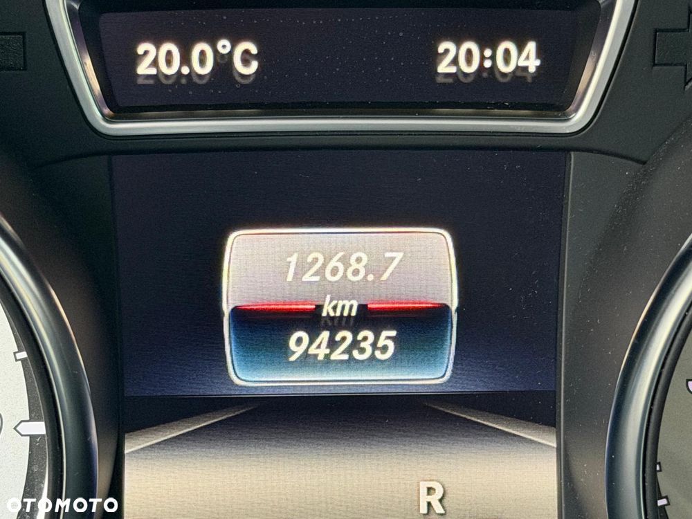 Mercedes-Benz CLA 250 7G-DCT StreetStyle - 5