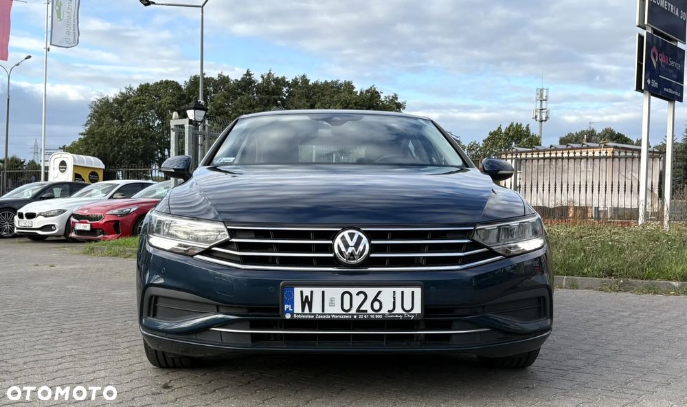 Volkswagen Passat 1.5 TSI EVO Business - 2