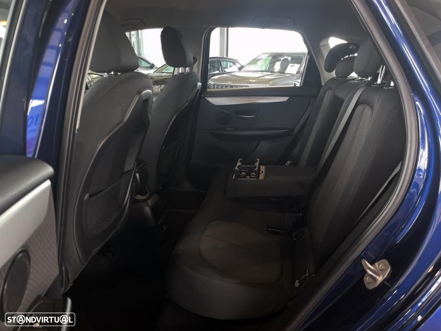BMW 216 Active Tourer d Corporate Edition Business Edition - 24