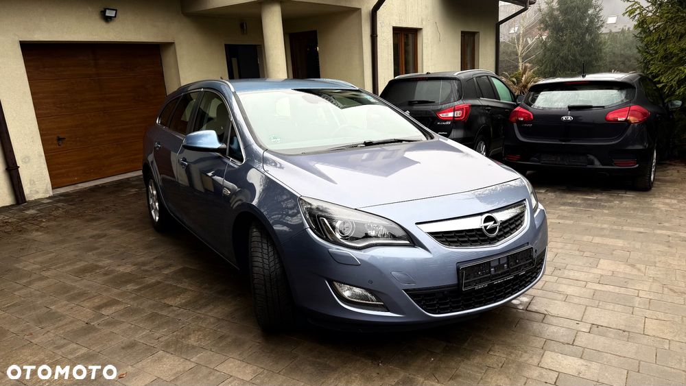 Opel Astra 1.4 Turbo Cosmo - 11