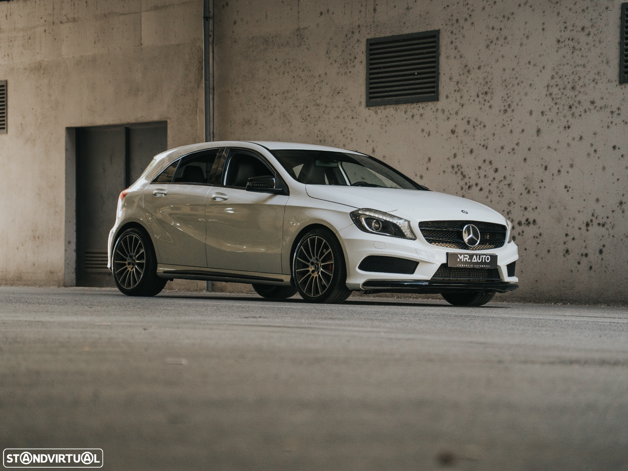 Mercedes-Benz A 180 CDI (BlueEFFICIENCY) - 16