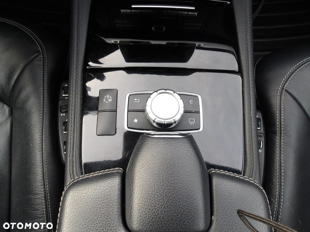 Mercedes-Benz CLS - 14