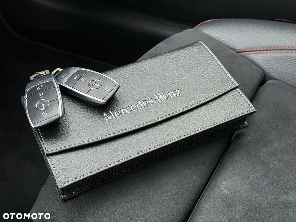 Mercedes-Benz CLA 200 7G-DCT AMG Line - 29