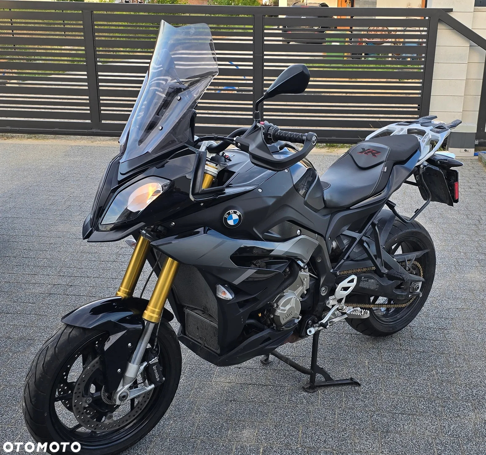 BMW XR - 9