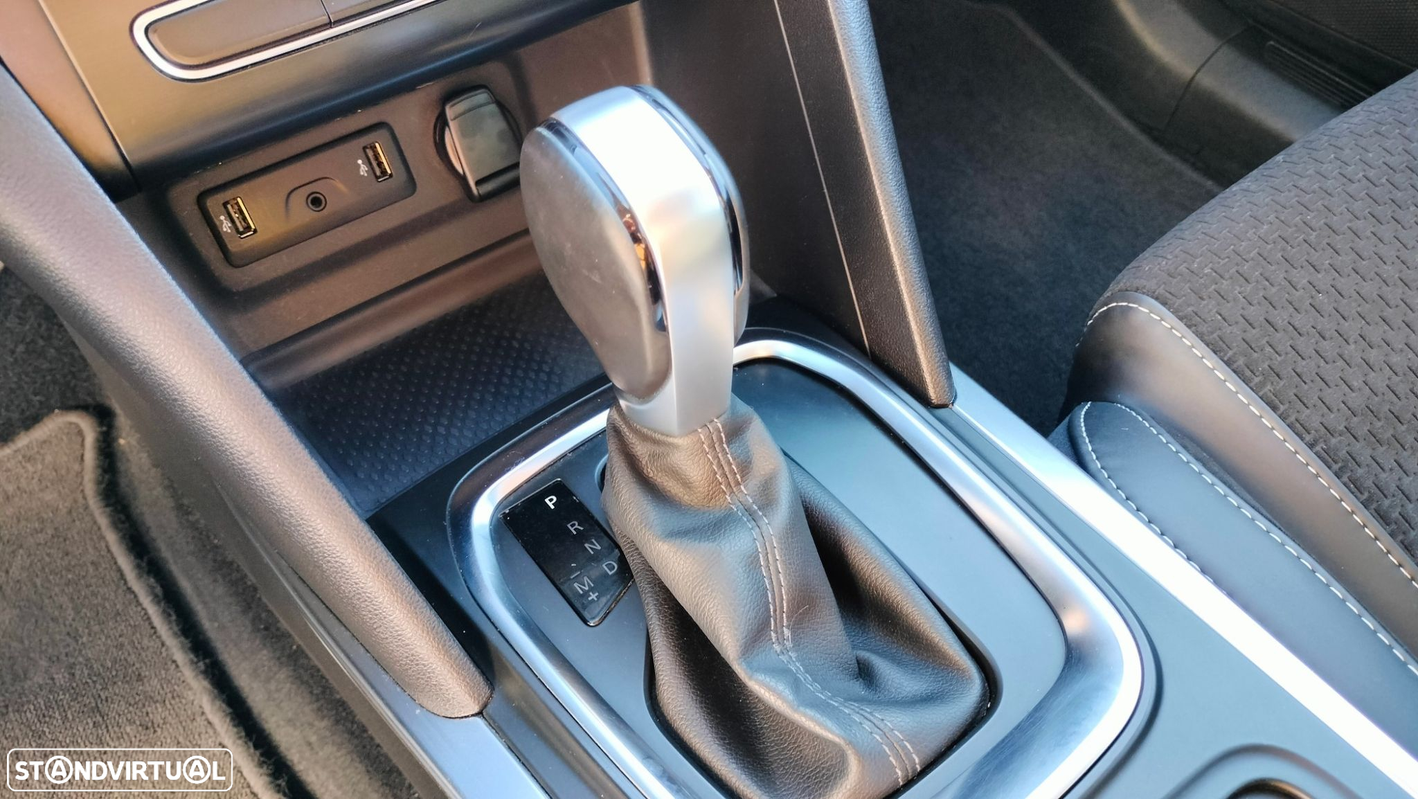 Renault Mégane BLUE dCi 115 EDC Deluxe-Pack LIMITED - 22