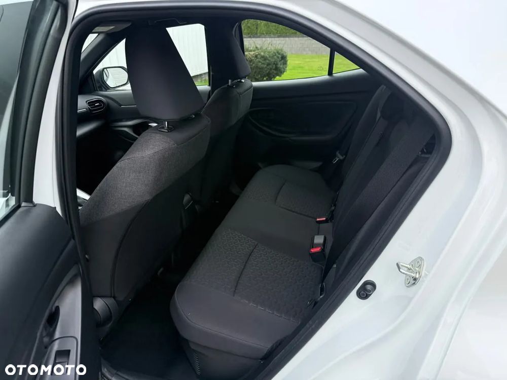 Toyota Yaris Cross Hybrid 1.5 Active - 32